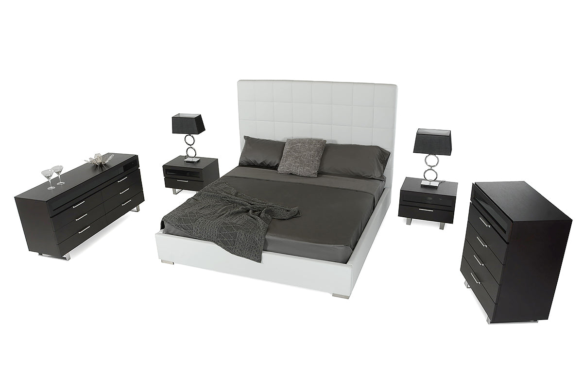 Queen Francis Modern White Leather Bed by VIG Furniture - View 1