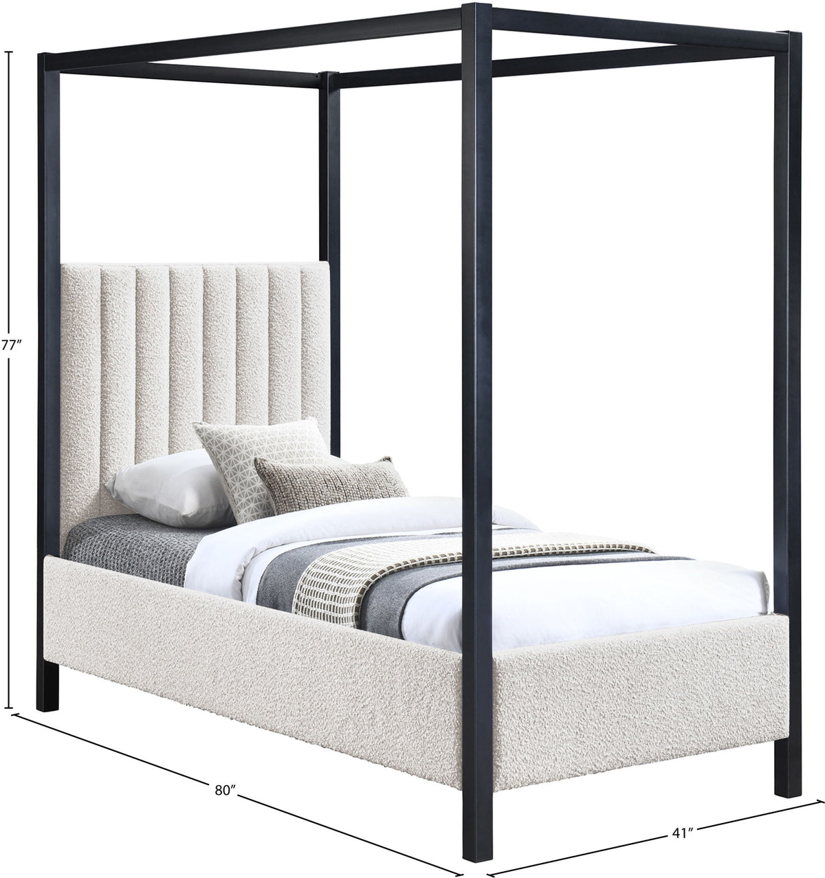Kelly - Bed