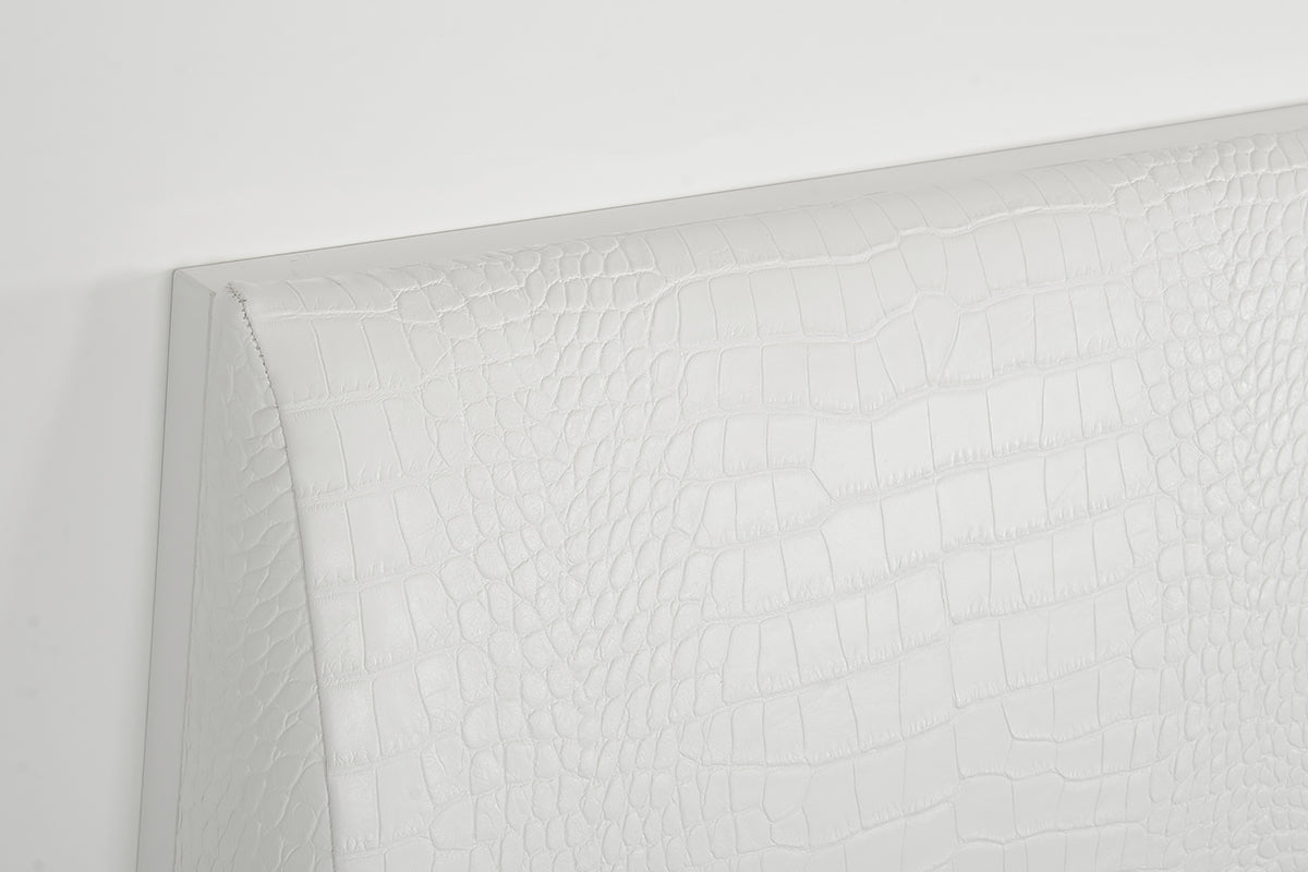 Monza Italian Modern White Bed by VIG Furniture - View 3