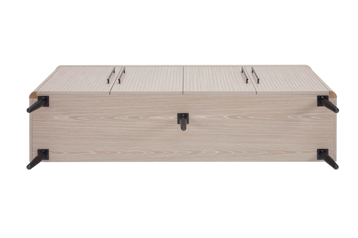 Manhattan Jodie - Sideboard