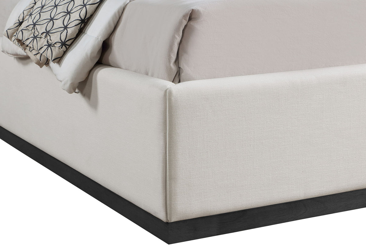 Flynn - Bed