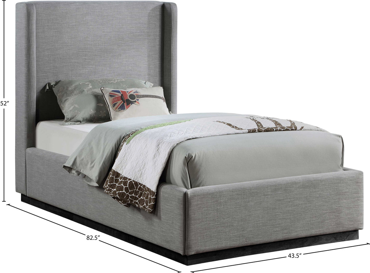 Flynn - Bed