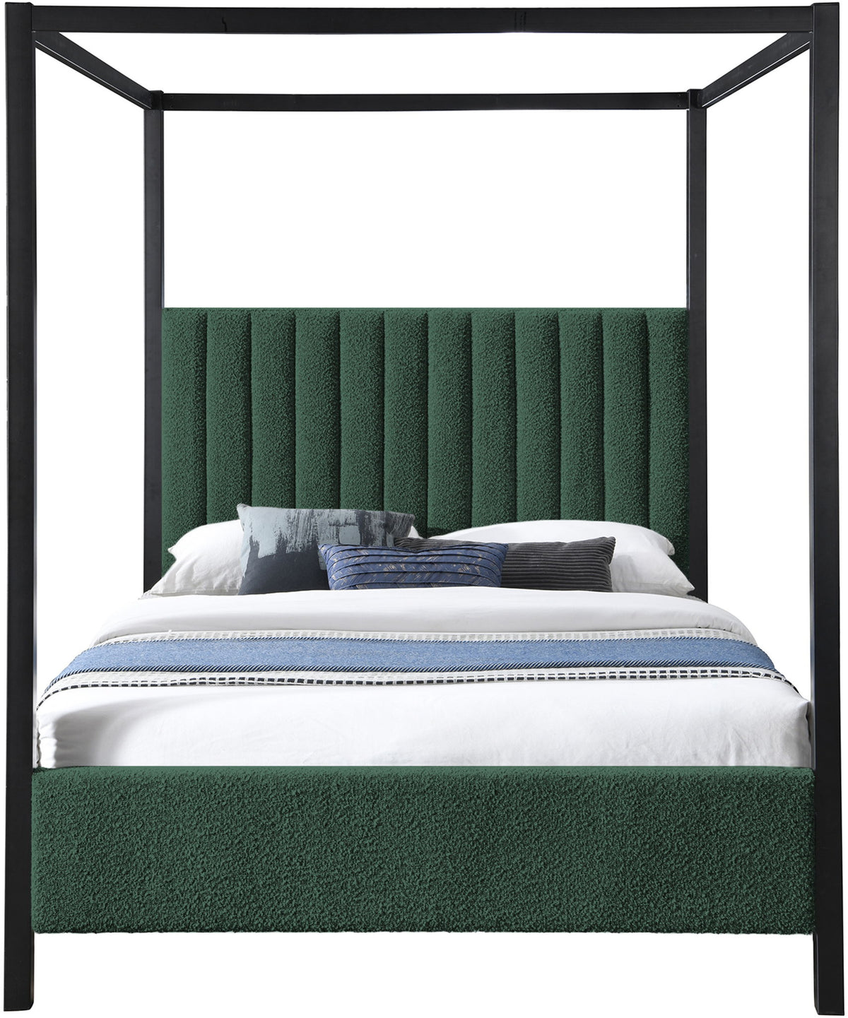 Kelly - Bed