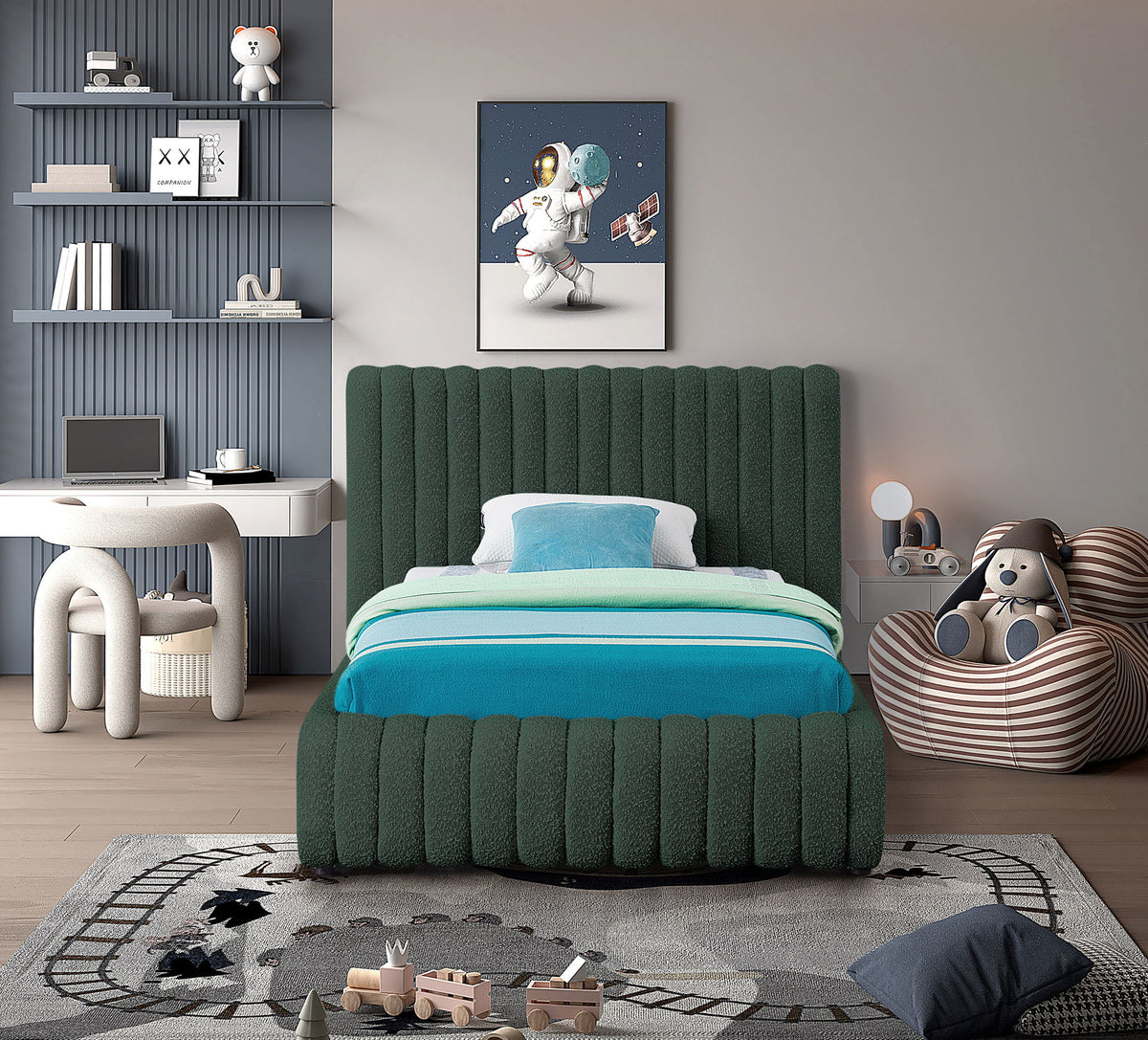 Nash - Bed
