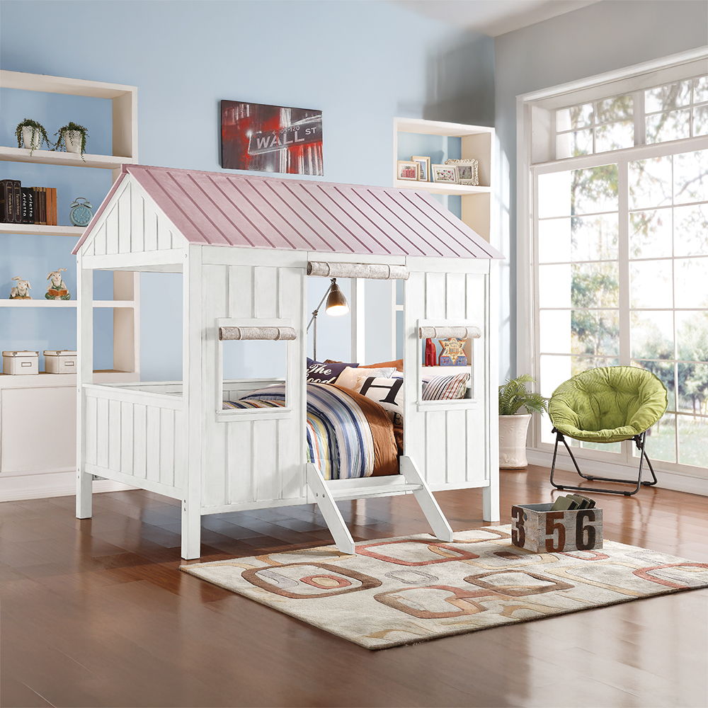 Spring Cottage - Bed