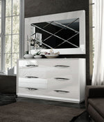 Carmen - Dresser