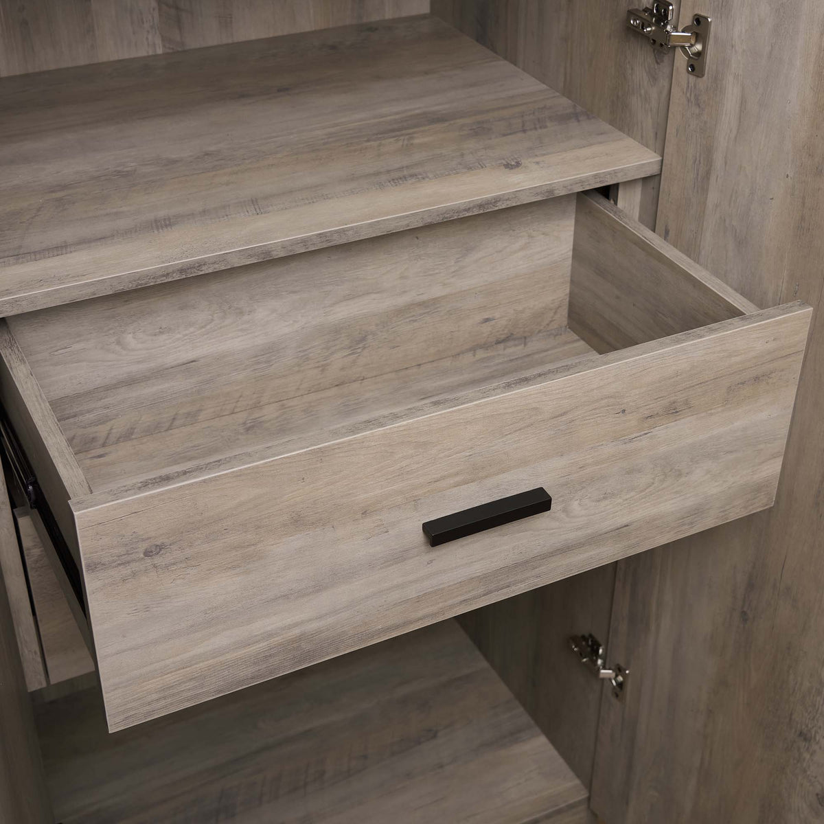 Manhattan Lee - Wardrobe Closet