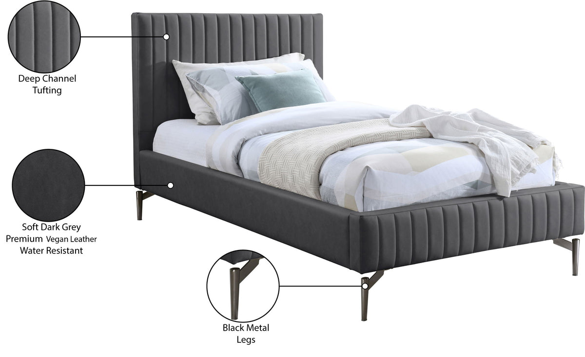 Gallo - Bed