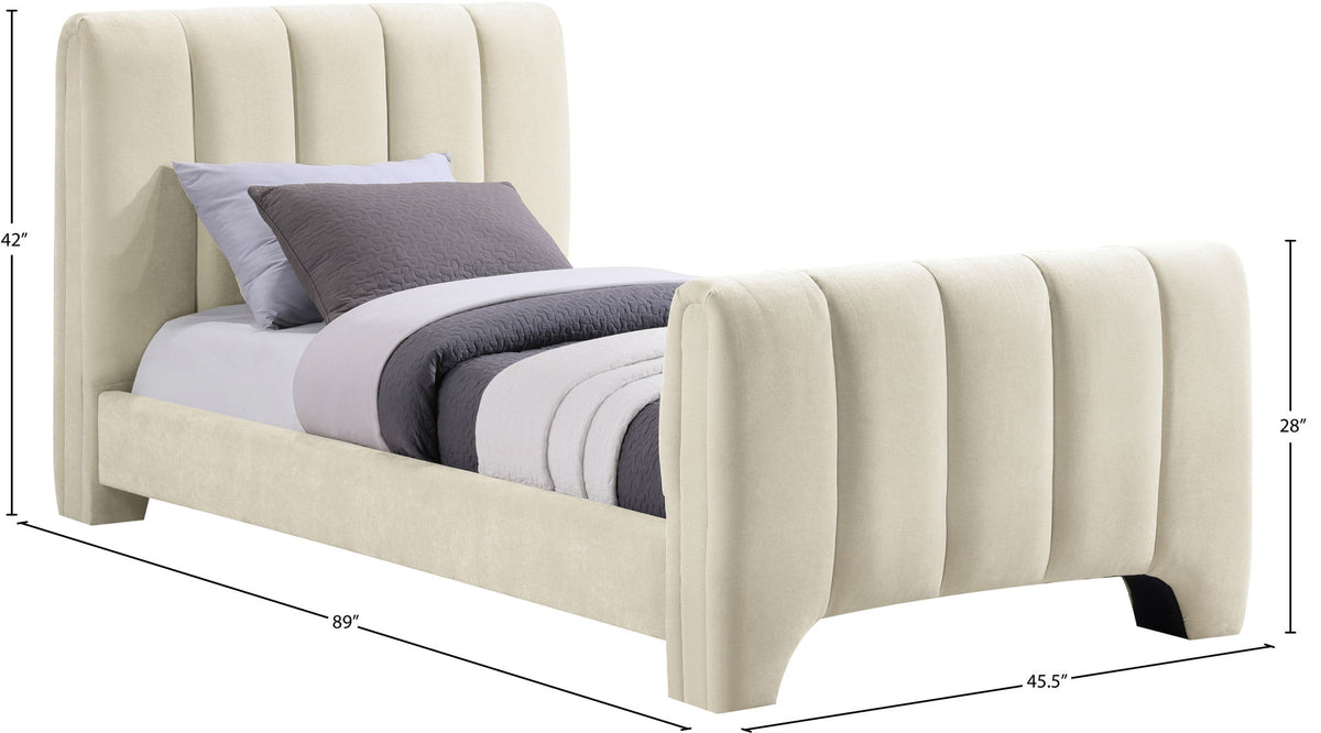 Camila - Bed