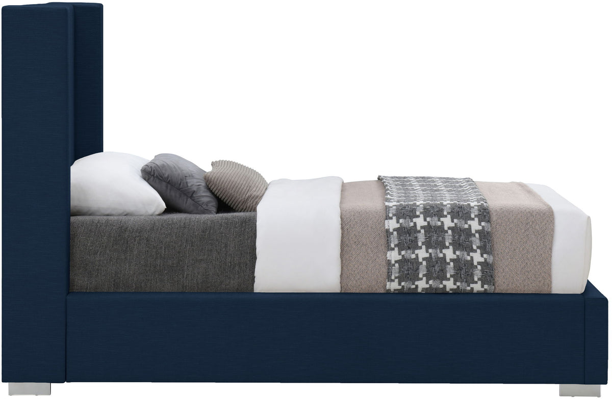 Royce - Bed