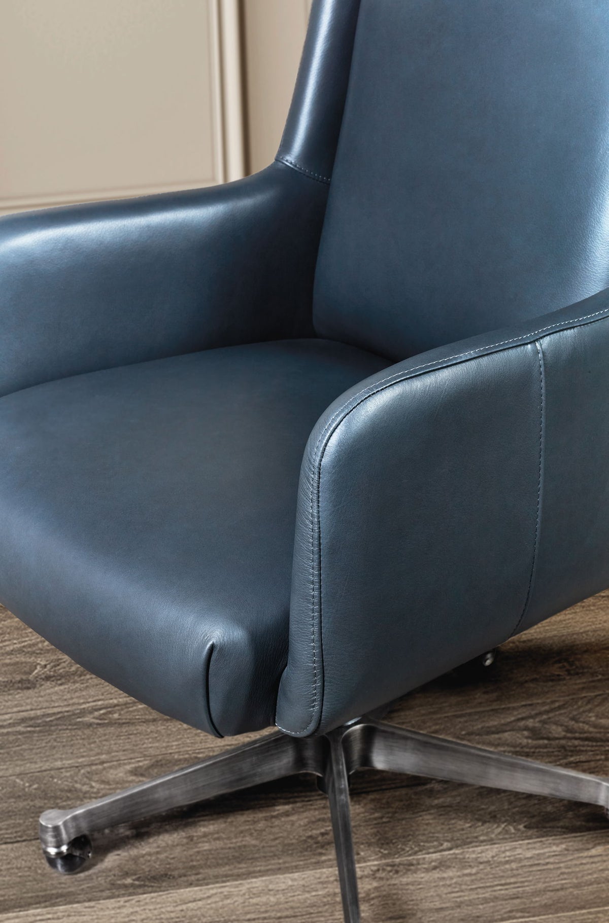 EC - Benito Executive Swivel Tilt Chair - Black
