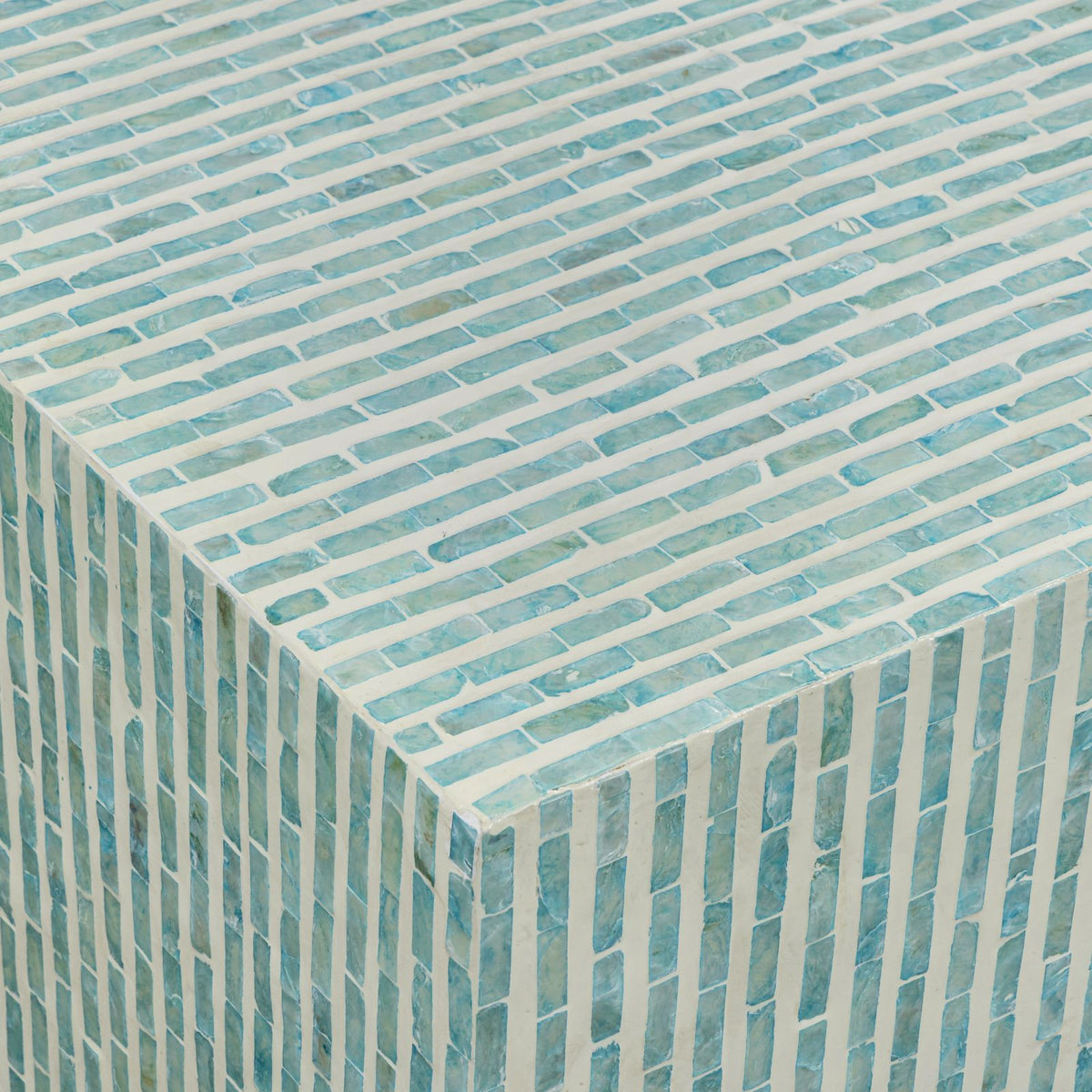 Earl - Capiz Shell Table