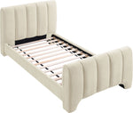 Camila - Bed