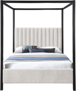 Kelly - Bed
