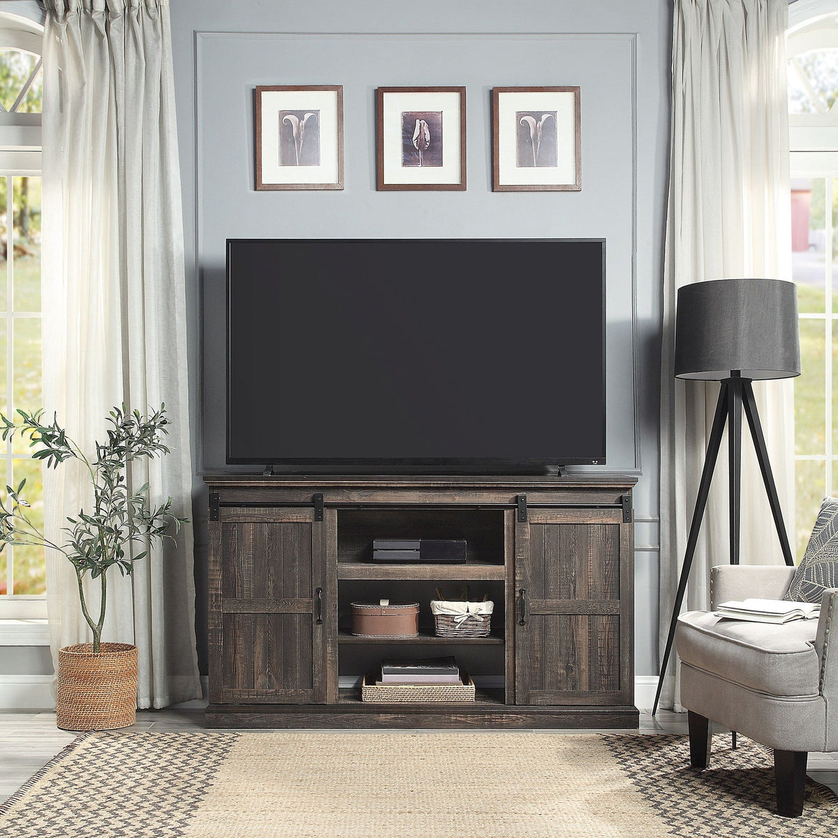 Manhattan Myrtle - TV Stand