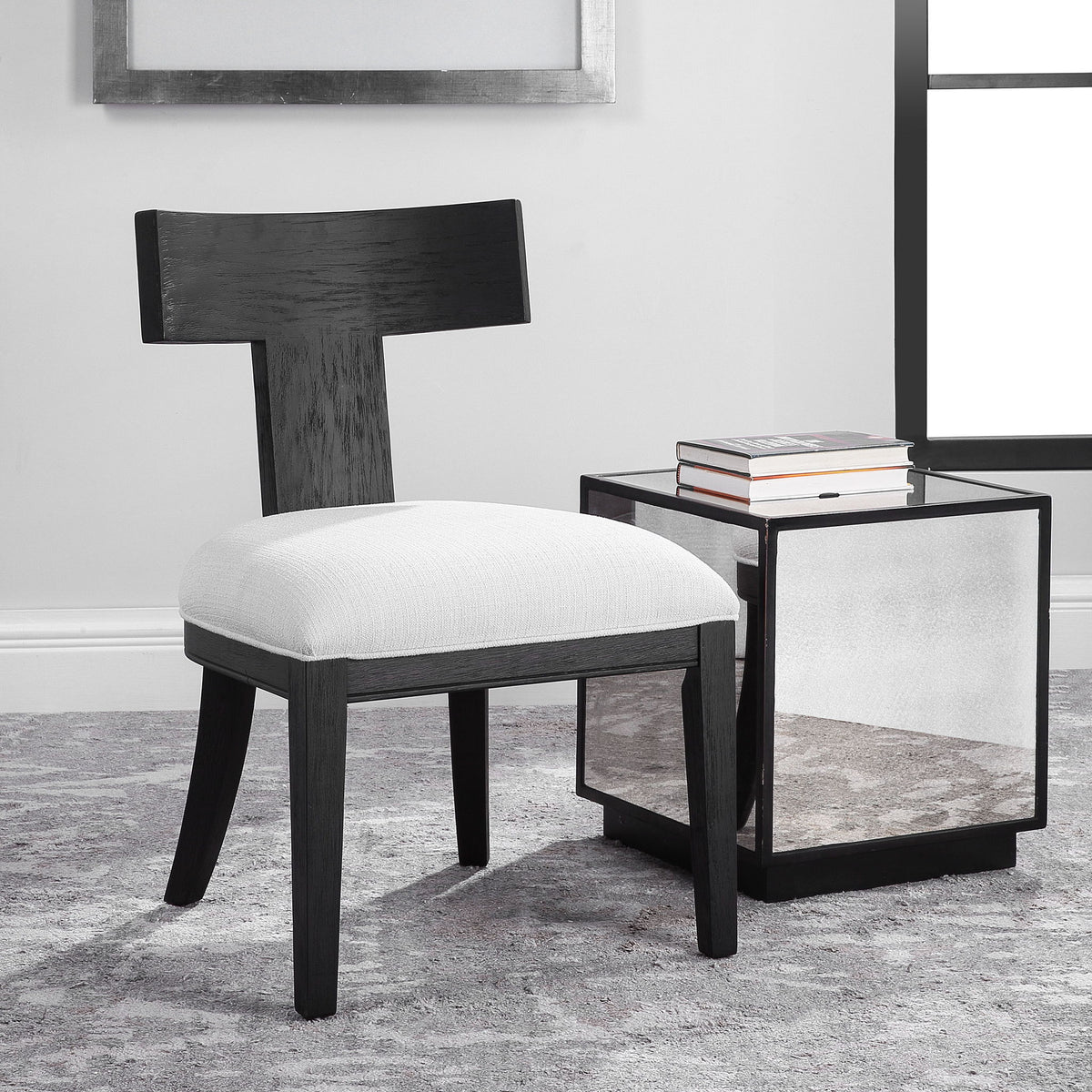 Idris - Armless Chair