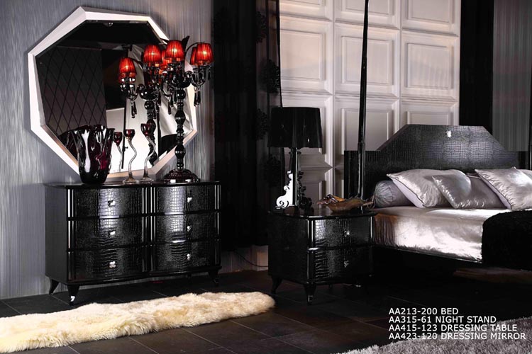 Gothic Bed by VIG Furniture - View 2