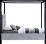 Kelly - Bed