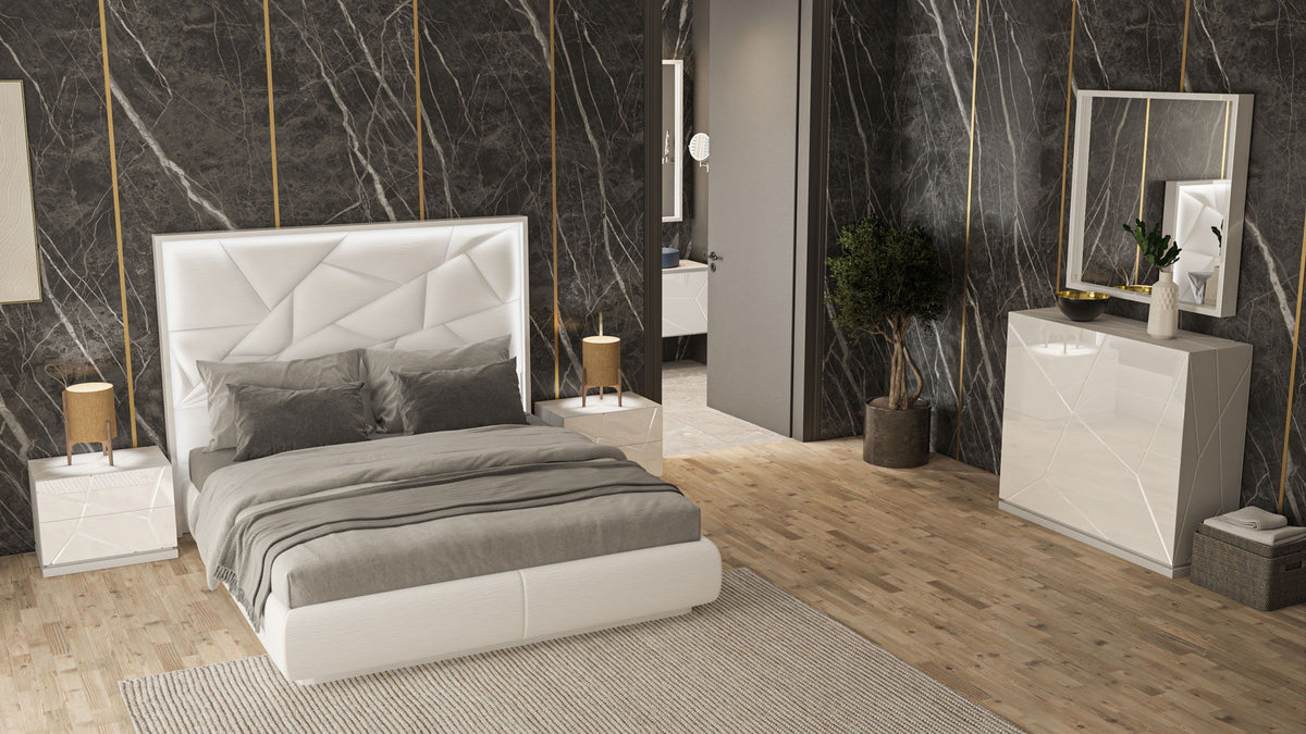 Kiu - Bed With Light
