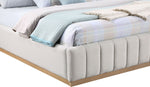 Lucia - Bed