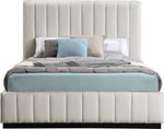 Lucia - Bed