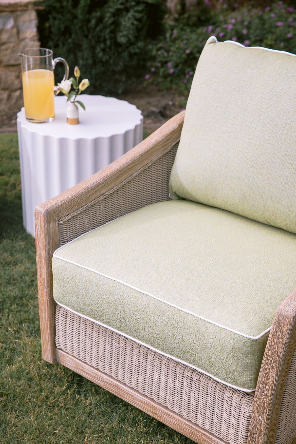 Bazaar - Athena Table