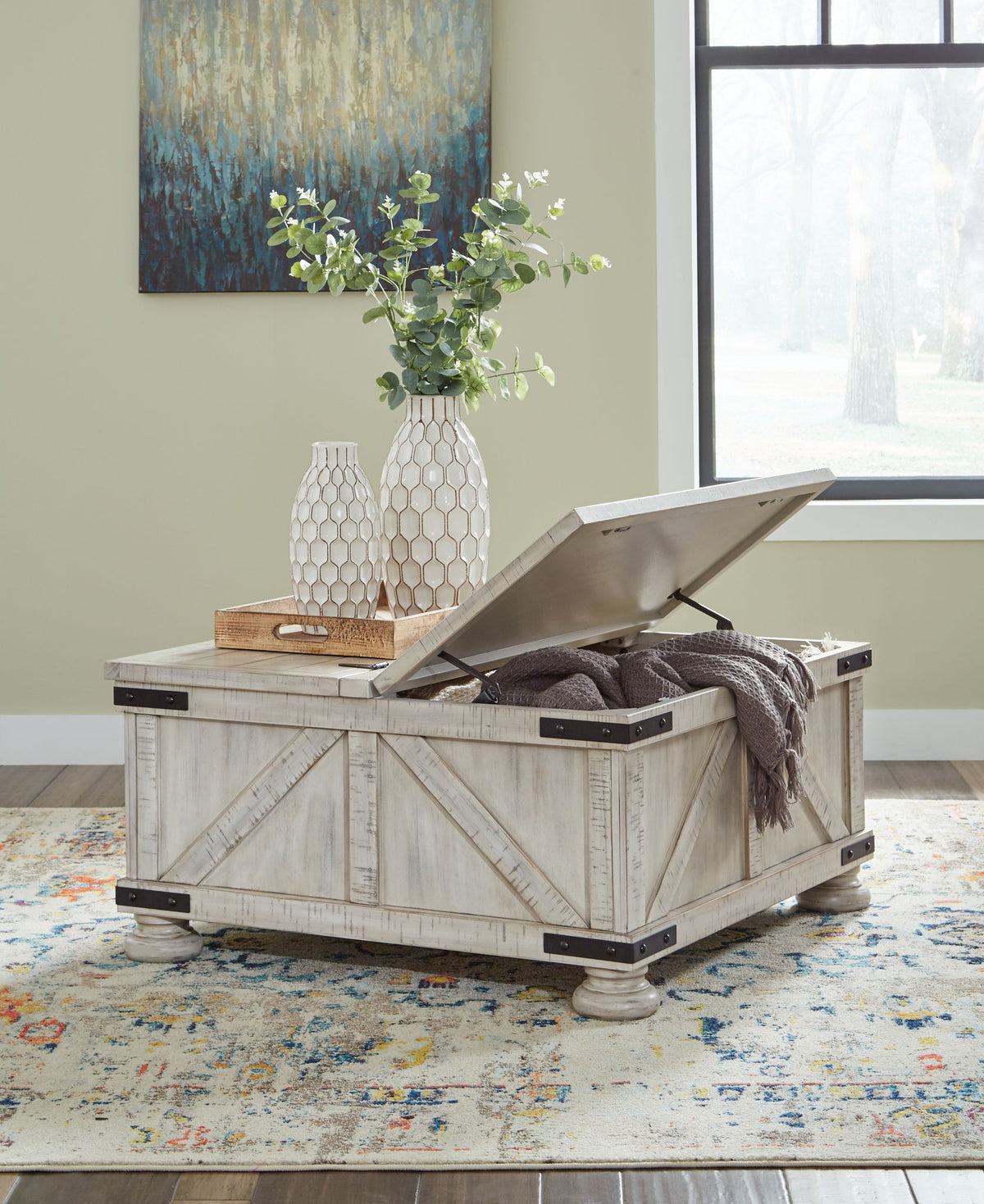 Carynhurst - Cocktail Table with Storage - Whitewash