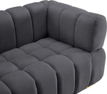 Gwen - Loveseat