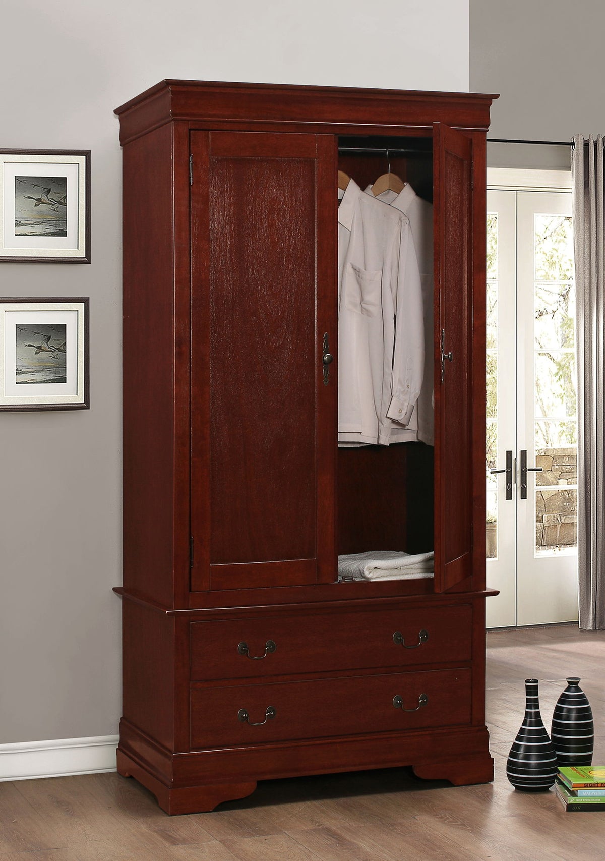 Glory Furniture - Louis Phillipe - Armoire