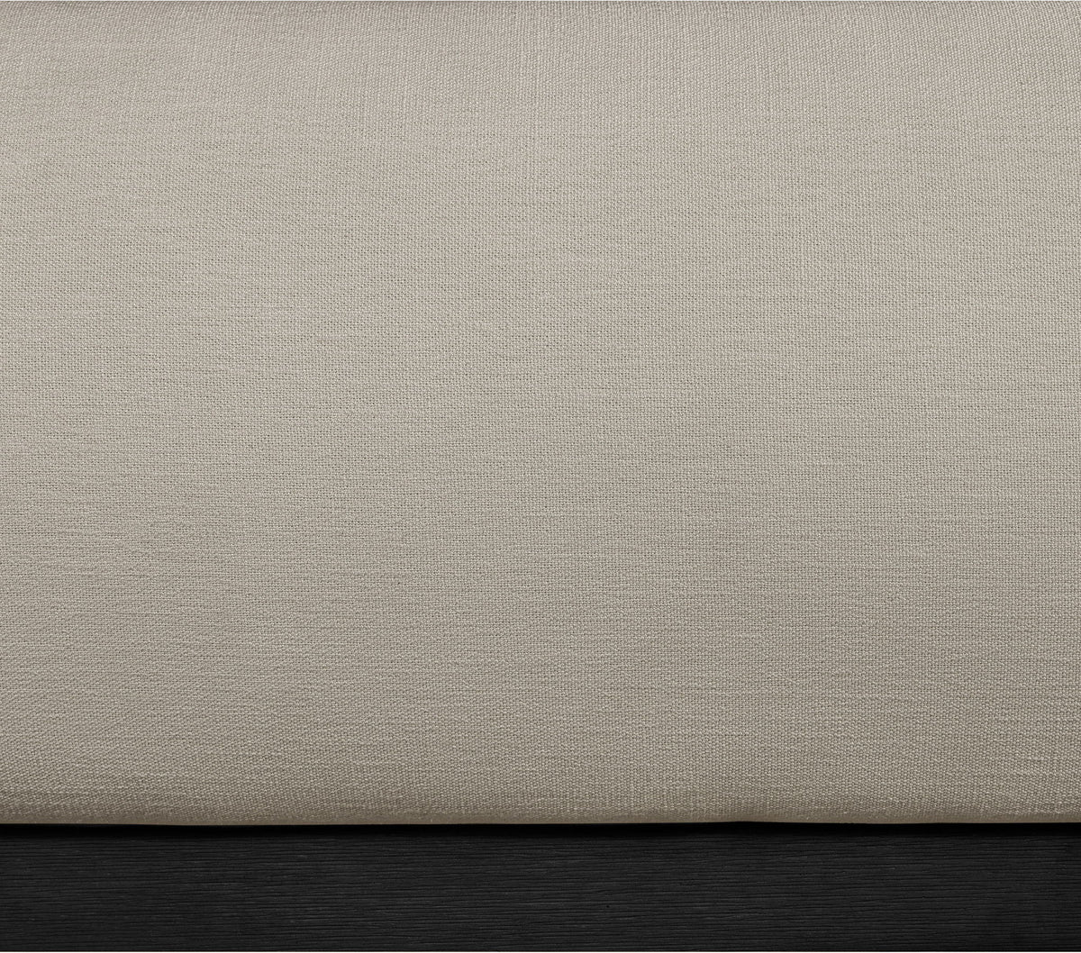 Vaughn - Chenille Bed With Black Base