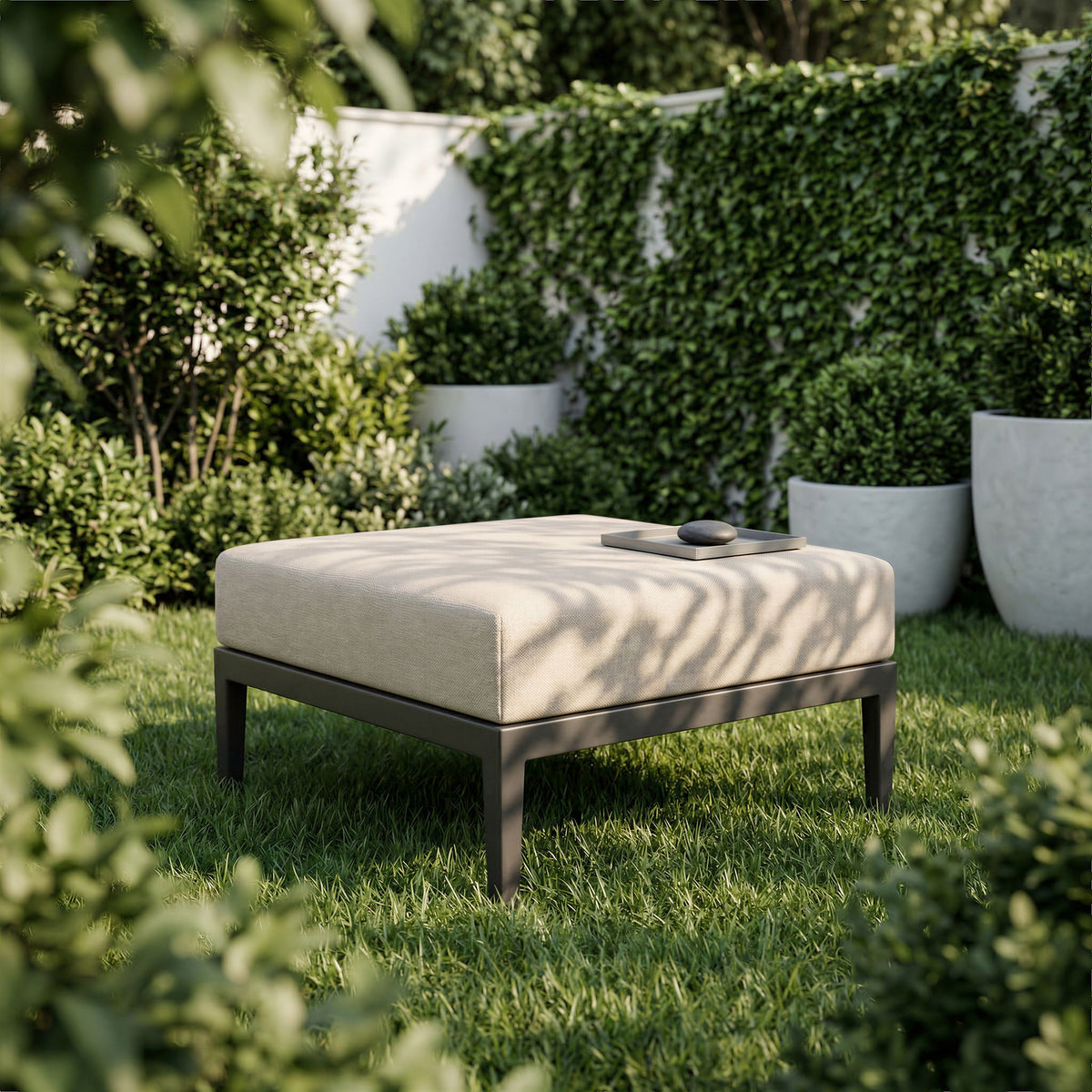 Foret - Ottoman - Beige / Black