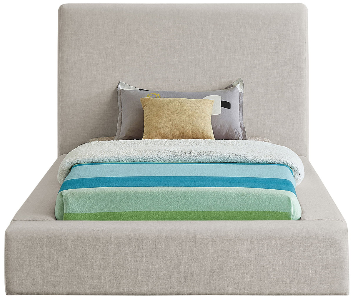 Devin - Bed