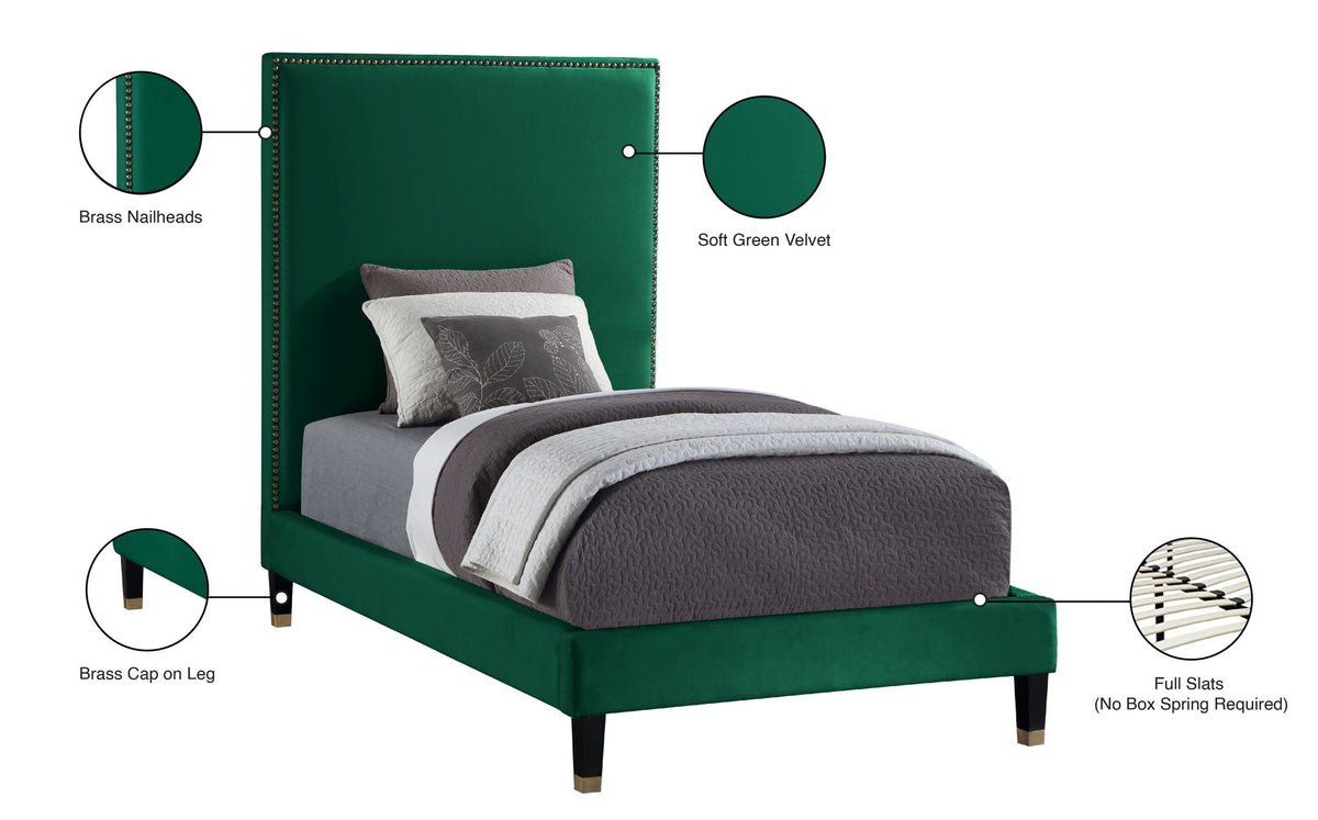 Harlie - Bed