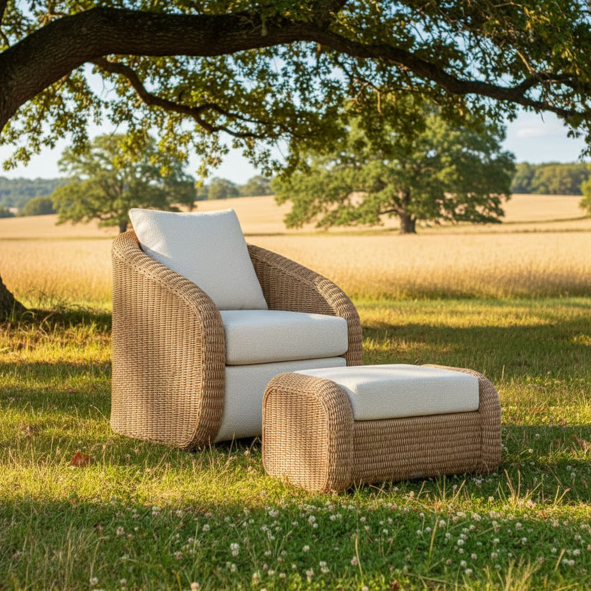 Pavilion - 2-Piece Powder Coated Metal Outdoor Conversation Set With Cushions - Boucle White / Natural