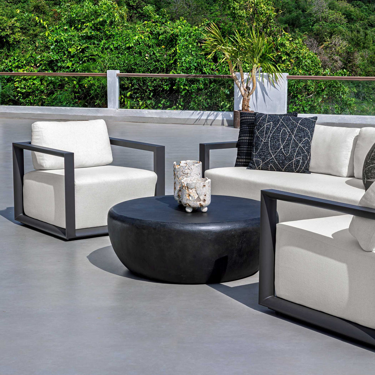 Jones - Outdoor Coffee Table - Black