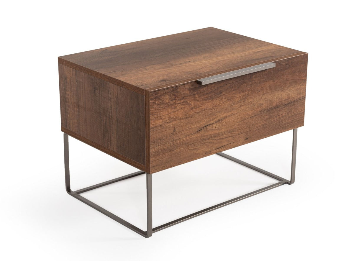 Queen Lorenzo Italian Modern Walnut Bedroom Set