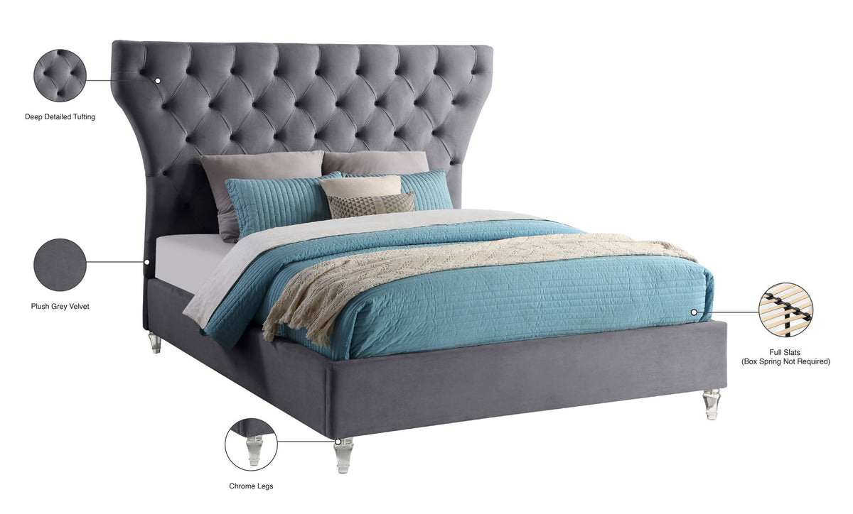 Kira - Bed