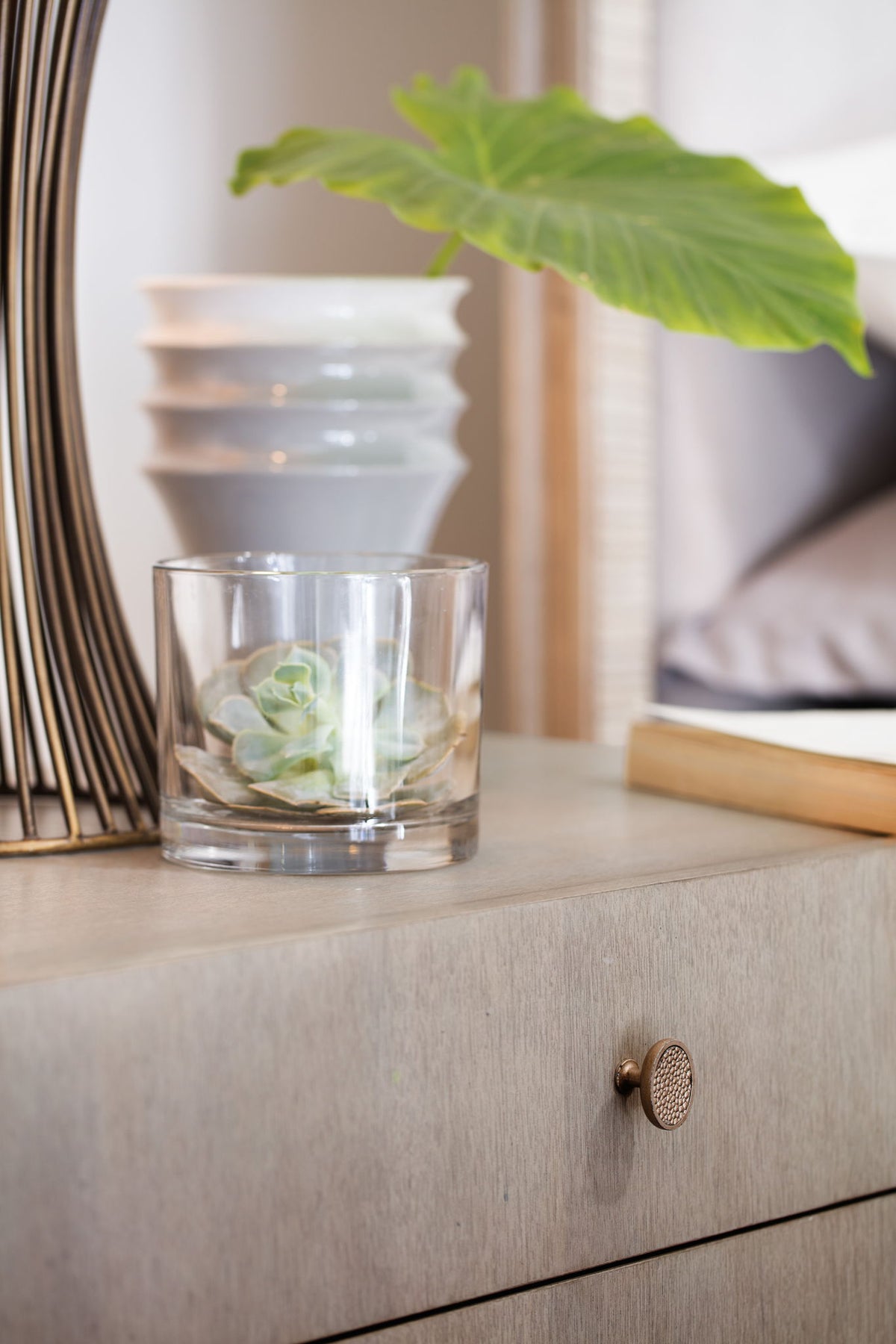 Elixir - 2-Drawer Nightstand - Silver