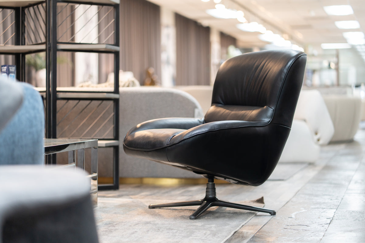 Theo - Modern Black Leather Accent Chair by VIG Furniture - View 2