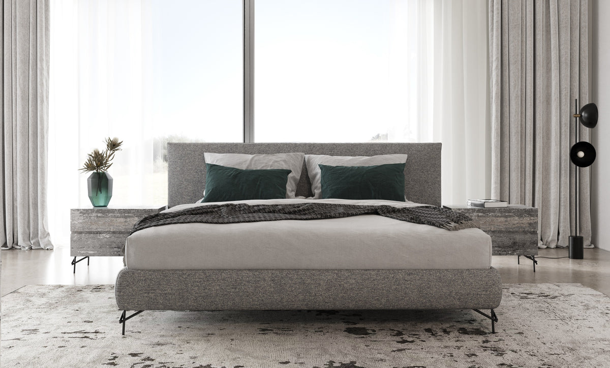 Aria - Italian Modern Multi Grey EK Bed and Two Nightstands by VIG Furniture - View 1