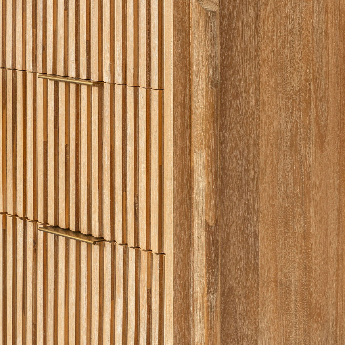 Mikala - Modern Natural Oak Chest by VIG Furniture - View 5