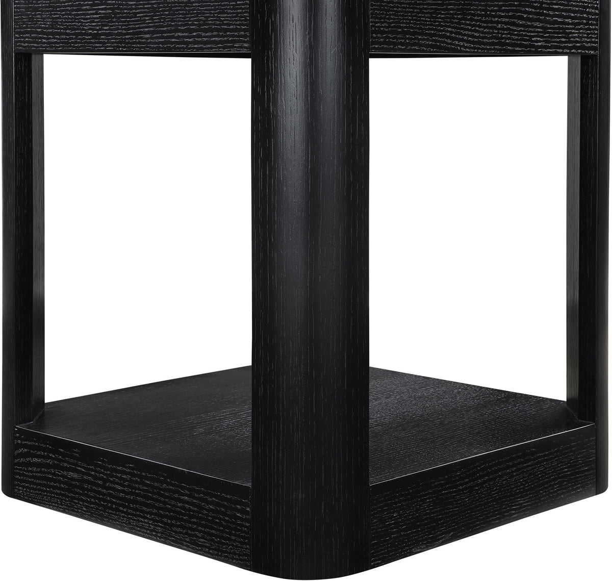 Reeves - Table