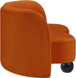 Daphne - Velvet Loveseat