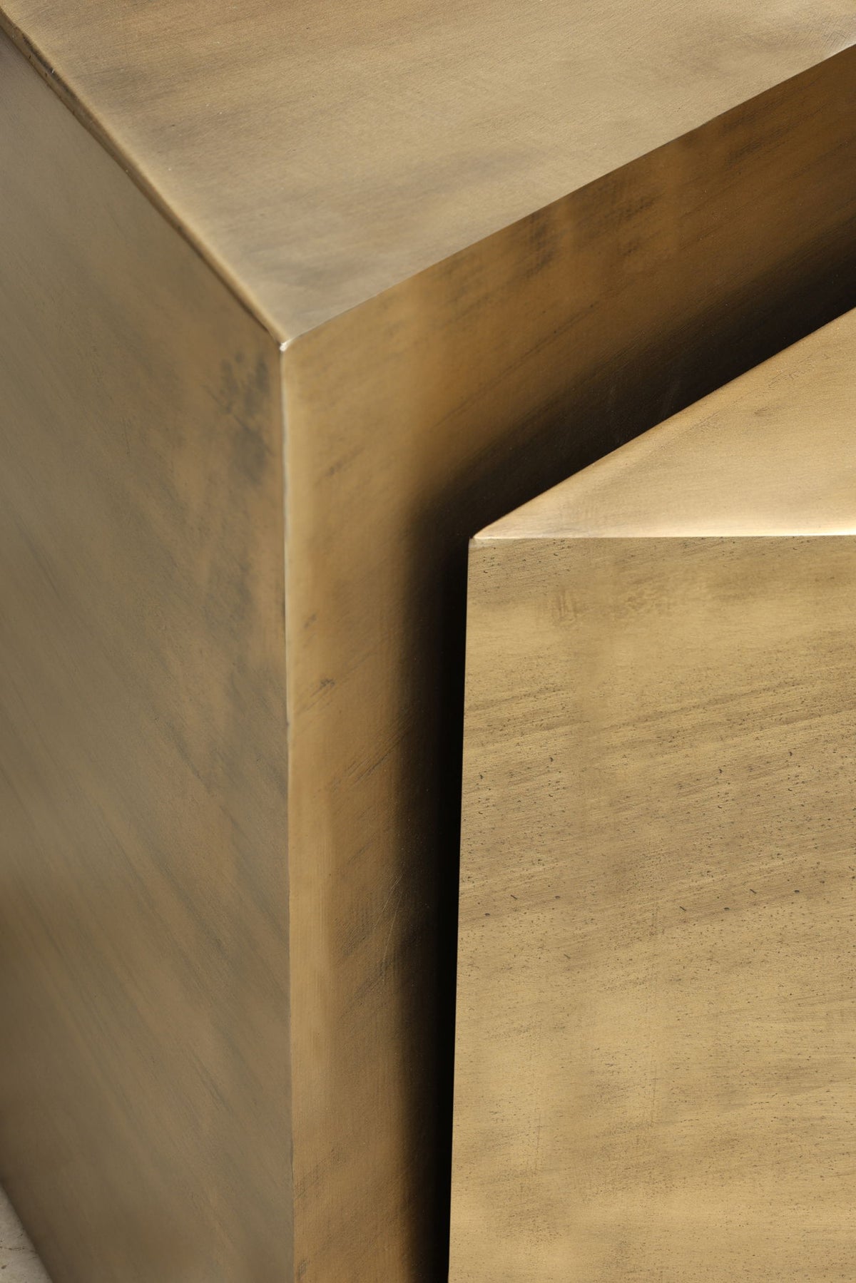 Zani - Iron Coffee Table