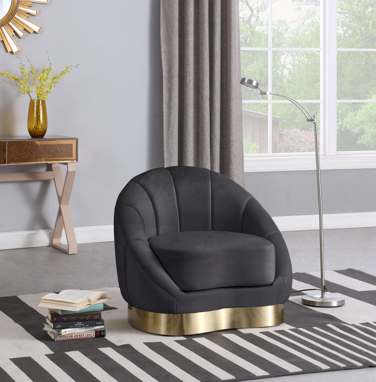 Shelly - Chair