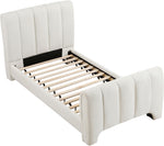 Camila - Bed