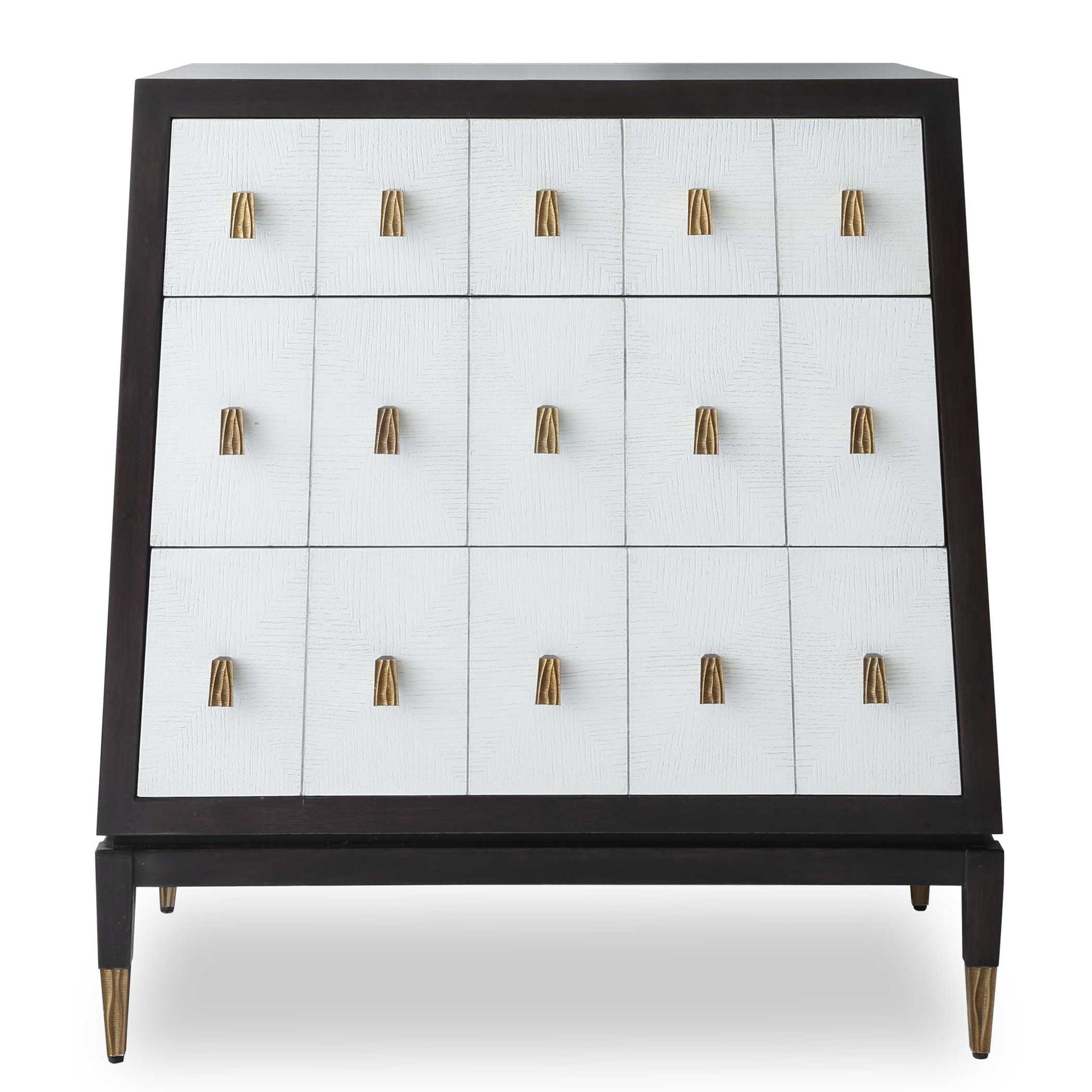 Pyramid - Chest