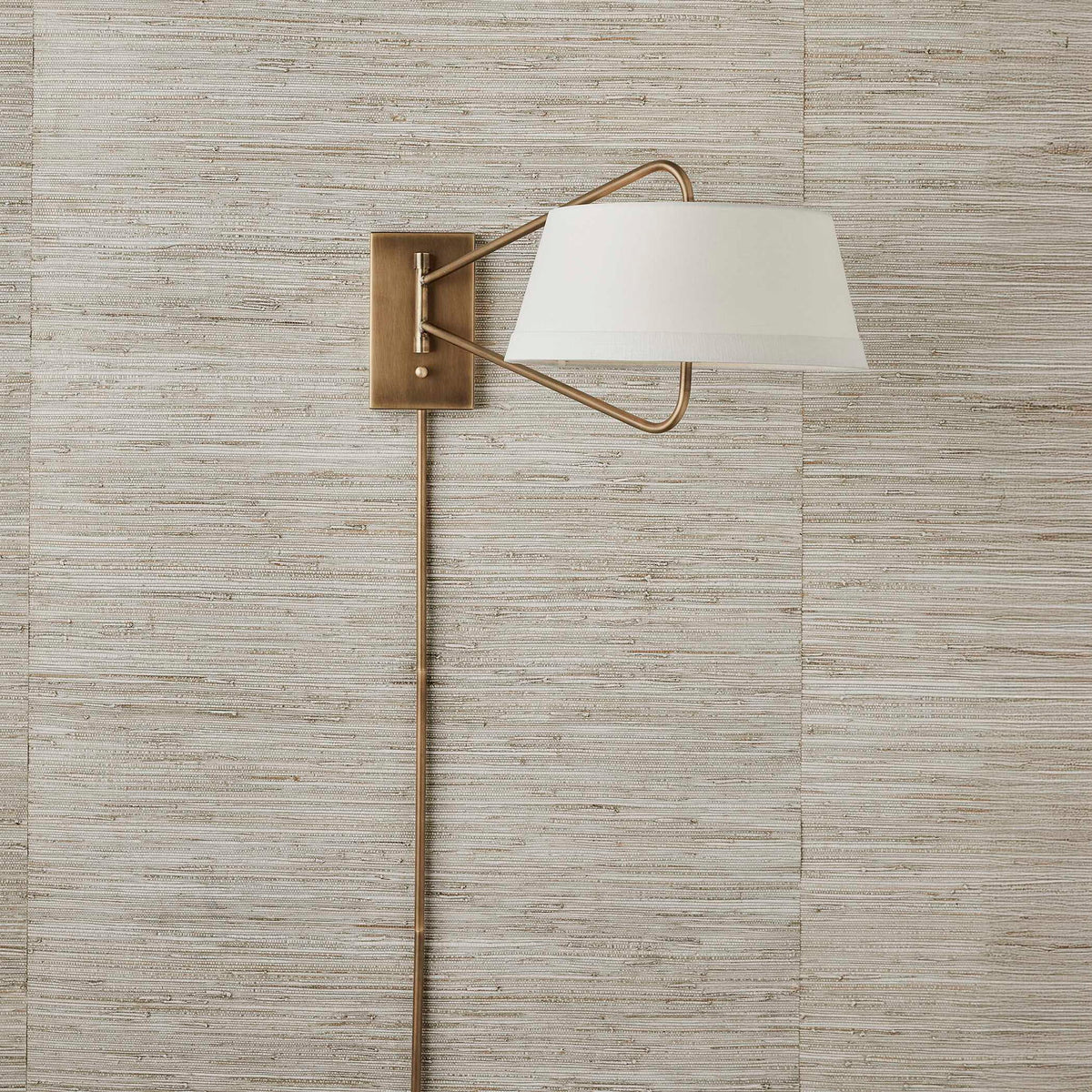 Tong - 2 Light Sconce - Brass