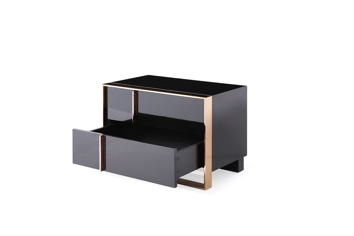 Eastern King Cartier Modern Black & Brushed Bronze Bedroom Set