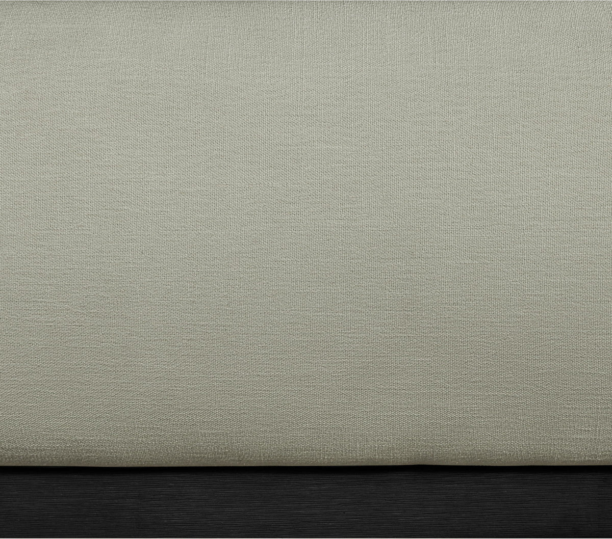 Vaughn - Chenille Bed With Black Base